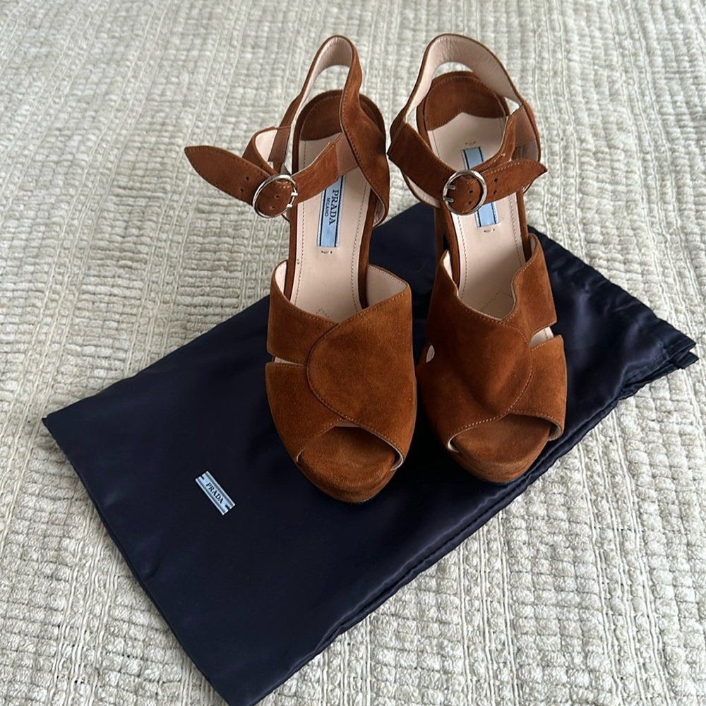 NWT Prada suede platform sandals